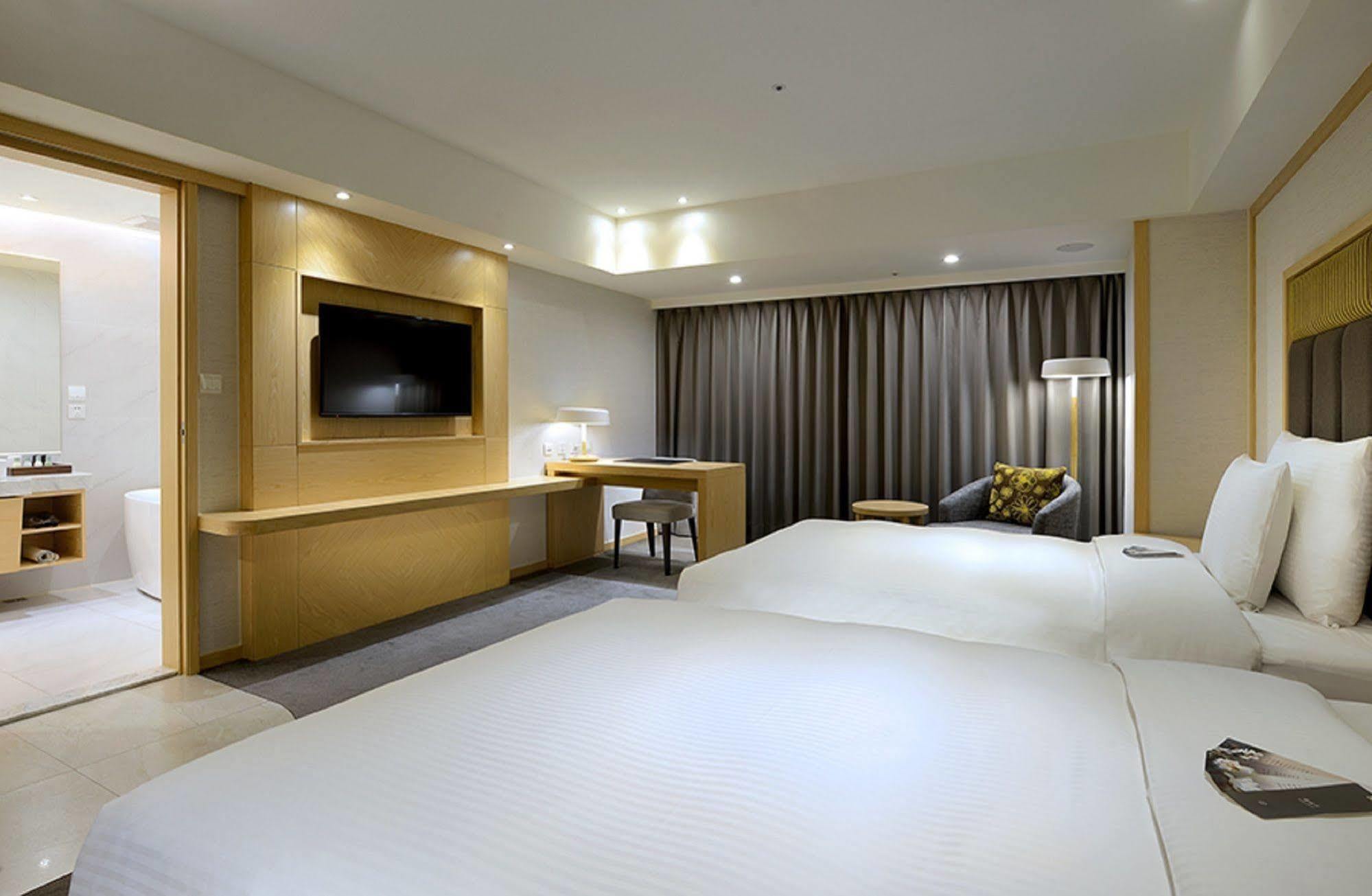 Sonnien Hotel Тайбэй Экстерьер фото
