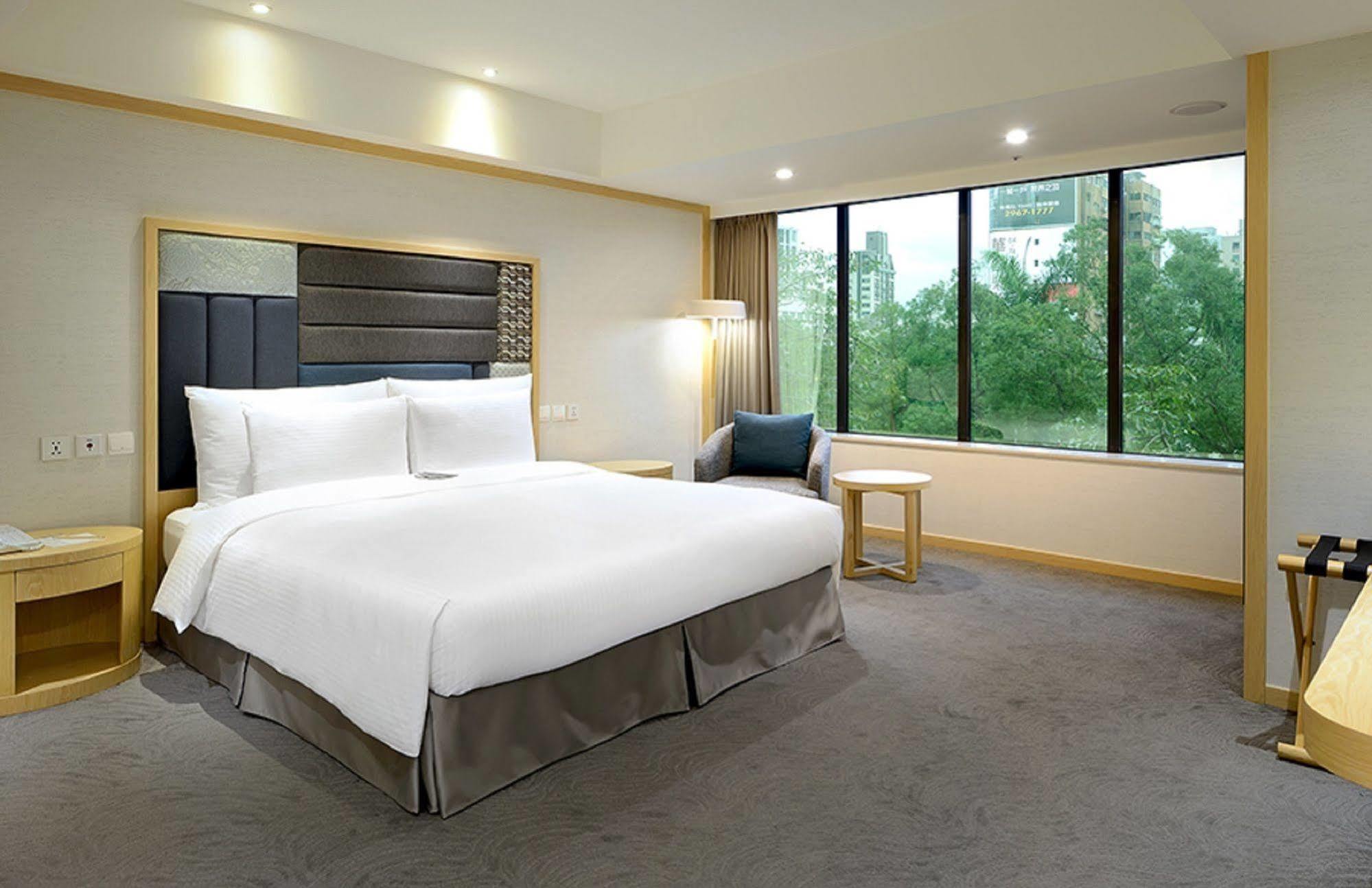 Sonnien Hotel Тайбэй Экстерьер фото
